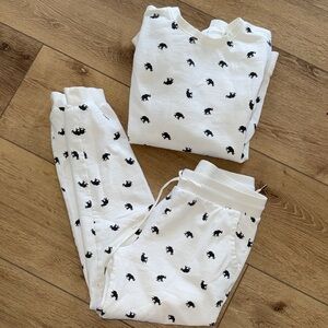 Ivory Ella Sweatshirt and Sweatpants outfit